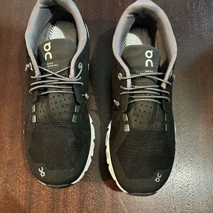 On Running Black and Gray, good condition, just needs new insoles
